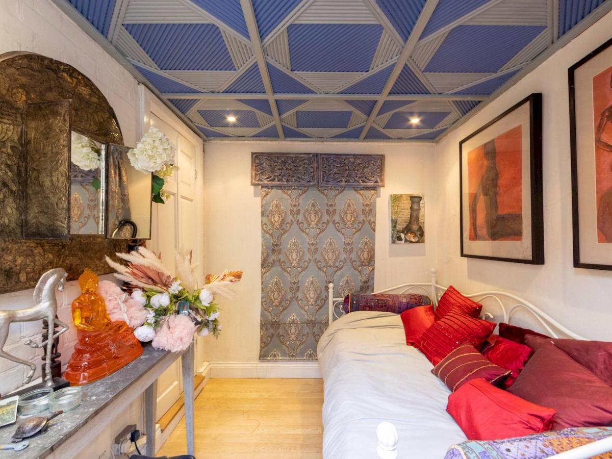 Pass The Keys Split-Floors Antique Apartment In Portobello Road Лондон Екстер'єр фото
