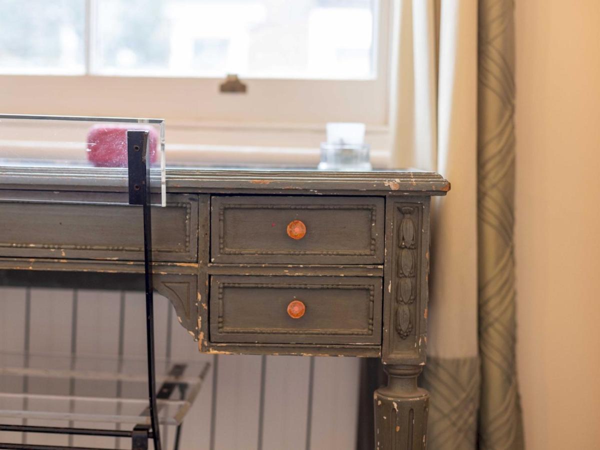 Pass The Keys Split-Floors Antique Apartment In Portobello Road Лондон Екстер'єр фото