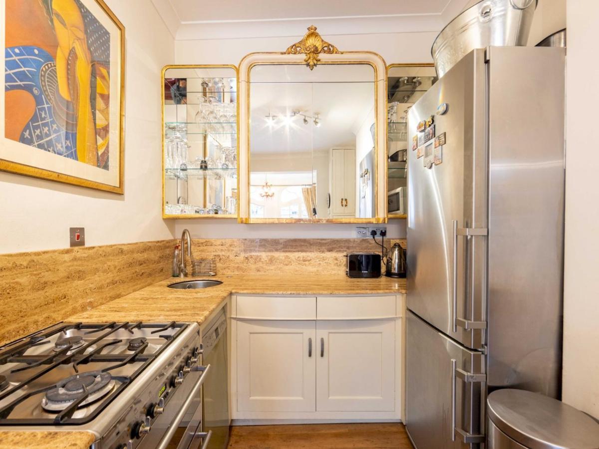 Pass The Keys Split-Floors Antique Apartment In Portobello Road Лондон Екстер'єр фото