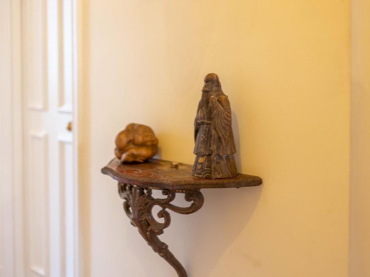 Pass The Keys Split-Floors Antique Apartment In Portobello Road Лондон Екстер'єр фото
