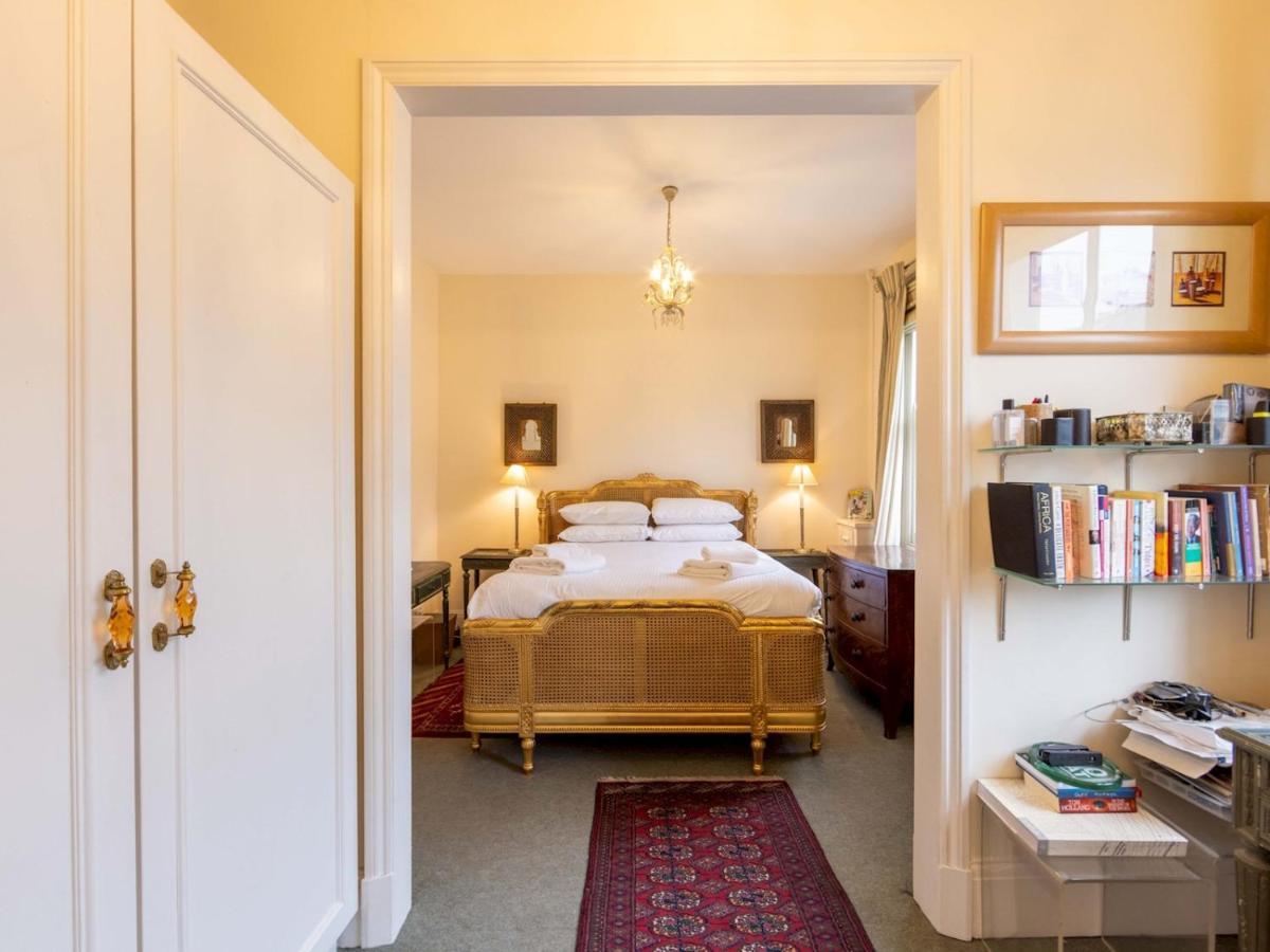 Pass The Keys Split-Floors Antique Apartment In Portobello Road Лондон Екстер'єр фото